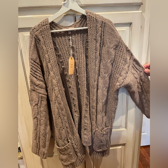 Love Tree Chunky Knit Cardigan - Picture 2 of 8